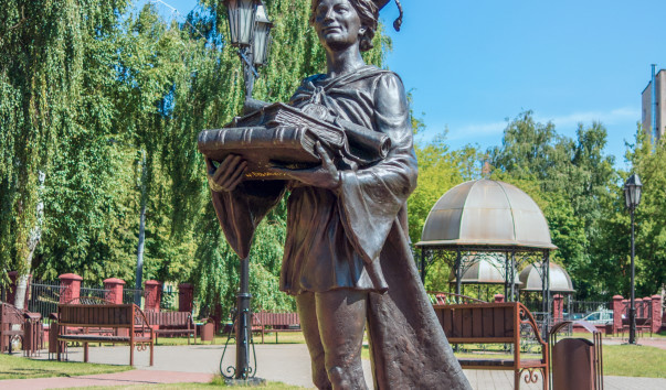 1216052 603x354 2 - Памятник студенту в Полоцке