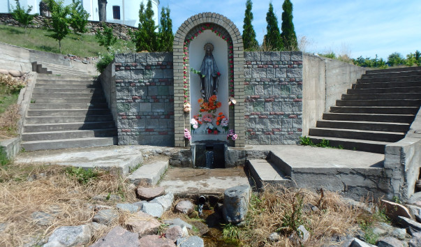 1285523 603x354 1 - Костел Пресвятой Девы Марии в Вишнево