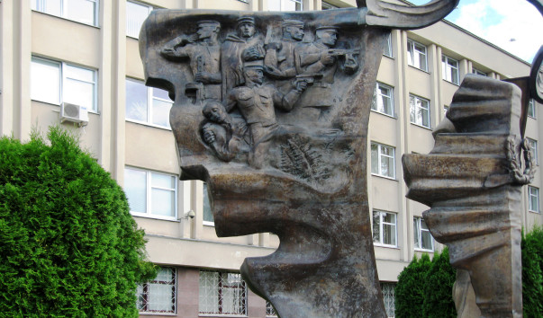 1426026 603x354 1 - Памятник милиционерам, погибшим при исполнении служебных обязанностей в Гродно