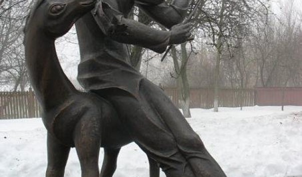 490437 603x354 2 - Памятник Марку Шагалу в Витебске